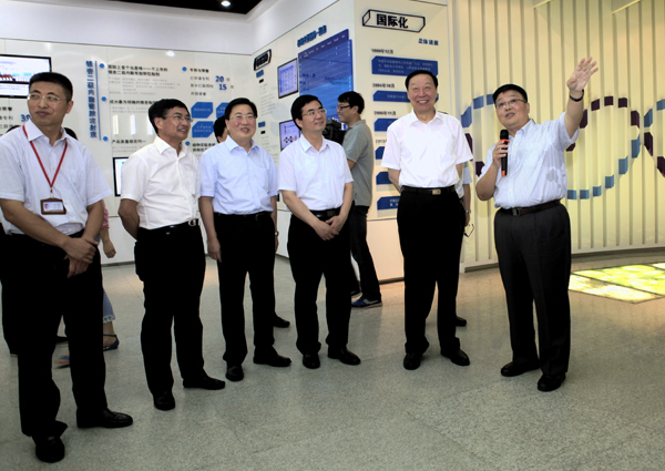 省委书记罗志军莅临mg冰球突破药业调研强调：做强科技创新引擎 让现代中药走向世界