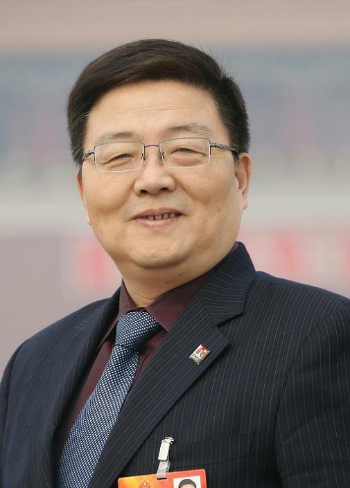 全国人大代表肖伟：建议加快中药防治重大病毒感染性疾病创新药物研发